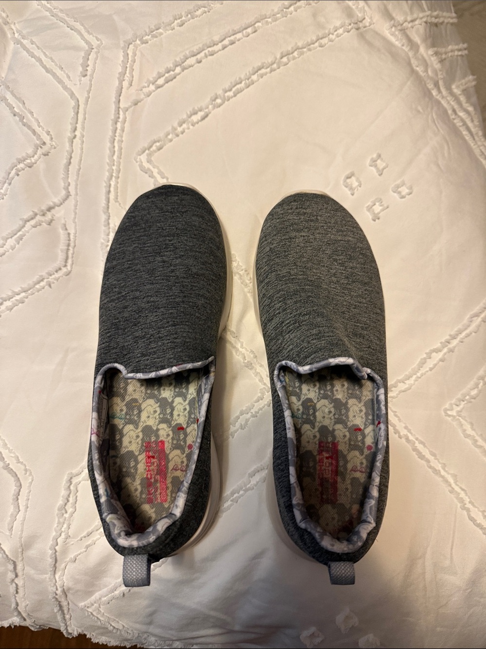 Skechers Shoes Women's Go Walk slip-on in gray -size 6.5